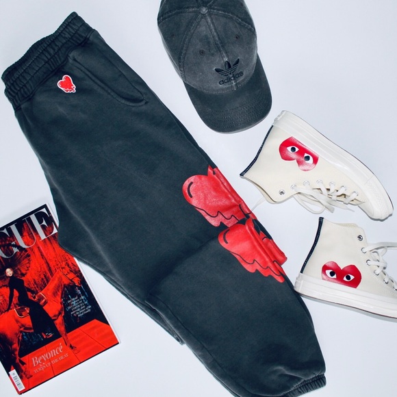 Emotionally Unavailable Heart Sweatsuit In Charcoal - Picture 4 of 7